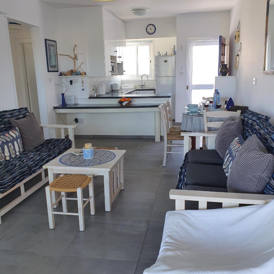 Latchi Ithaki, 2 Bedroom Penthouse Exteriér fotografie